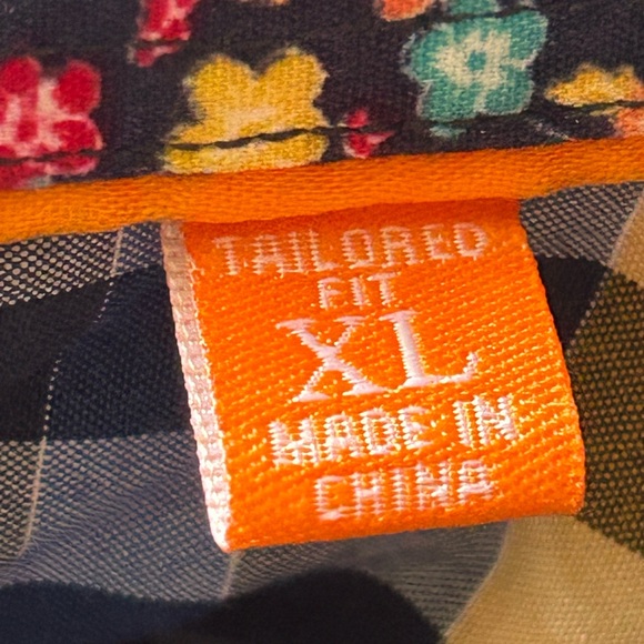 Justing tailored button down shirtt XL Plaid with floral inside cuff and collar - Picture 12 of 16